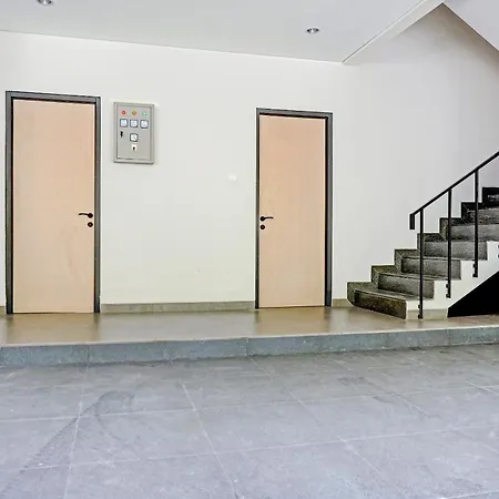 OYO 90635 Tango Juliet Residence-2